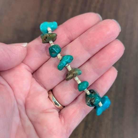 Vintage Turquoise Chunky Nugget & Shell Bead Bracelet Native American 1970s - Picture 3 of 8